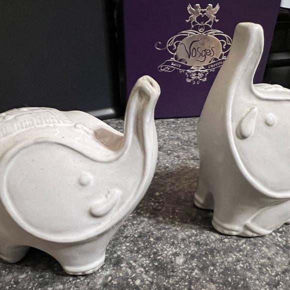 Jonathan Adler elephant salt and pepper shakers - Picture 5 of 5